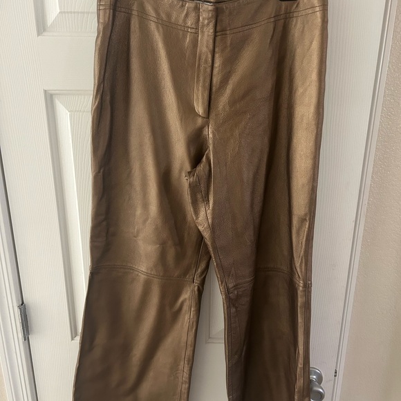 Perfect for NEW YEARS - Picture 3 of 3